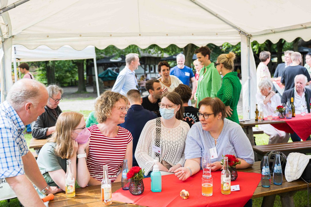 Wie ein großes Familienfest gestaltete sich das Sommerfest für Mukoviszidose-Patient*innen. 