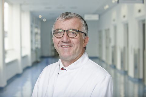 Dr. Norbert Mertes